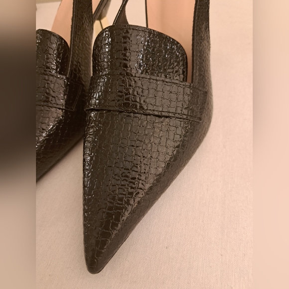 NEW Black Faux Patent Leather Embossed W/Gold & Acrylic Heels, Sz 41 (US 10) - Picture 4 of 16